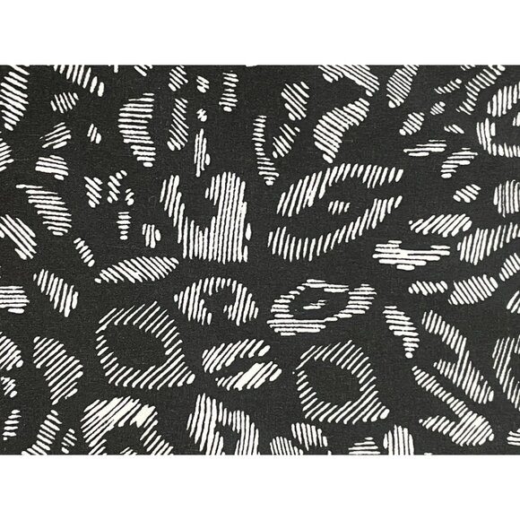 Chicos Zenergy Size 3 Black Patterned Polyester/Spandex Capri Pants - Picture 15 of 16